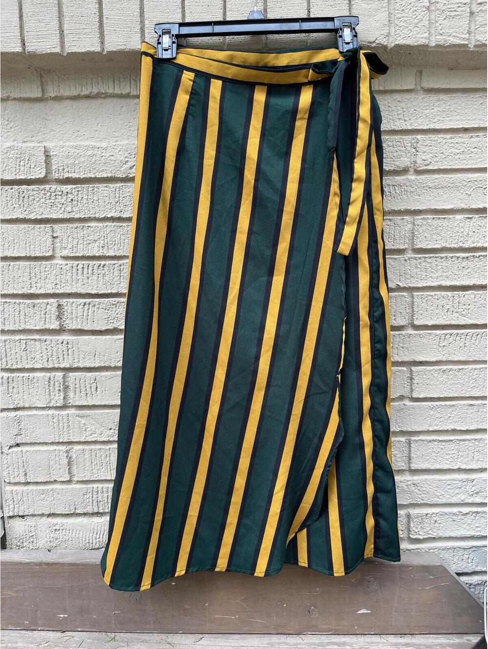 Sadie & Sage True Wrap Skirt Medium M Striped Classic Silky Tie Waist Slit